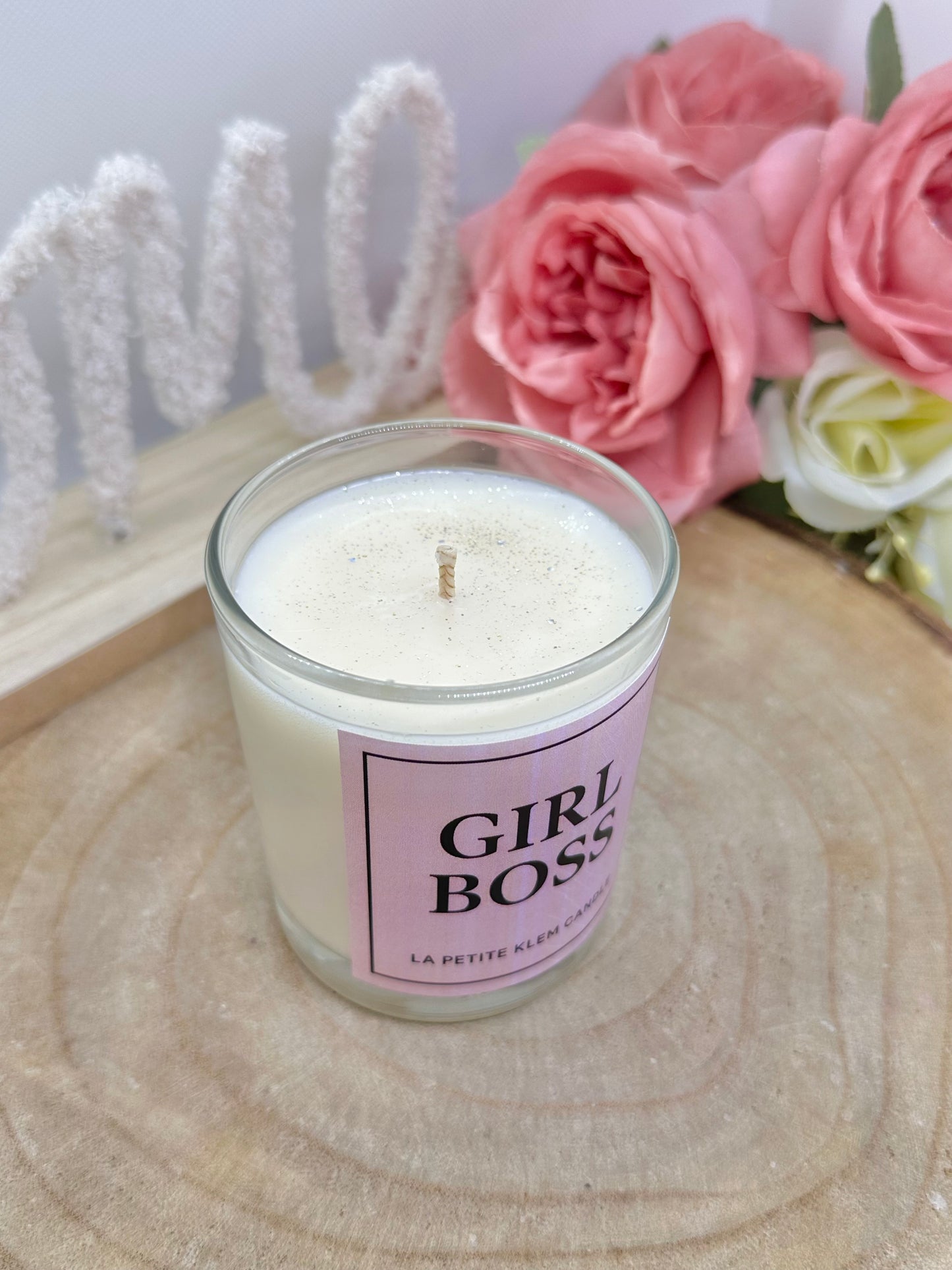 Bougie "Girlboss" blanche - Orchidée vanille