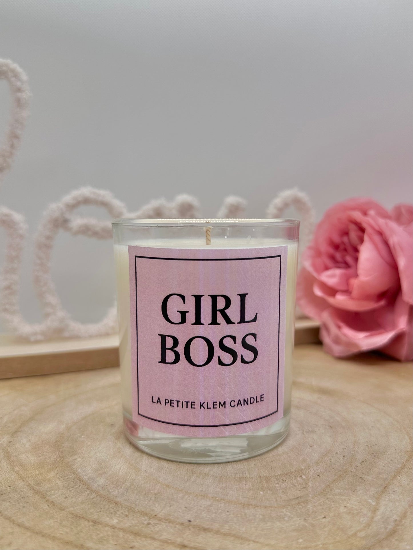 Bougie "Girlboss" blanche - Orchidée vanille